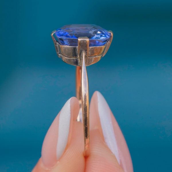 Art Deco 9ct Gold Blue Sapphire Ring, 4.70ct - Image 4