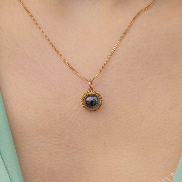 Antique 15ct Gold Garnet Cabochon Charm, 2.34ct - Image 4